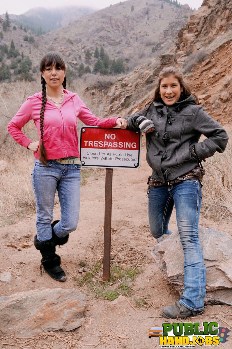 Amateur dick lovers Miatsu Kumiko and Laura Coryander share one on a mountain