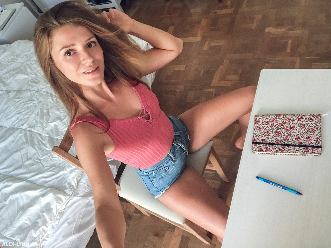 Russian spinner Kalisy uses a selfie stick for taking nude selfies  