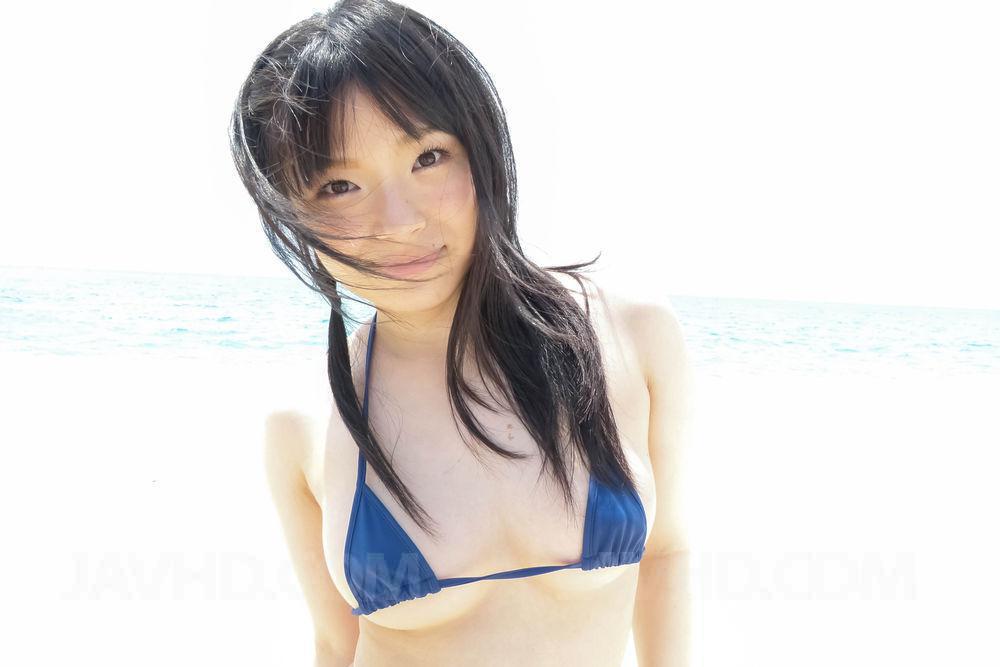 Hina Maeda Asian takes bath bra off and sucks joystick on beach  