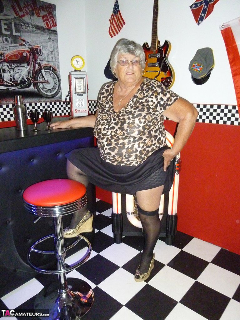 I Love This American Diner Set And Found It Such Fun To Be Posing For You At The Bar And  