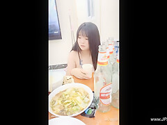 chinese teens live chat with mobile phone.908