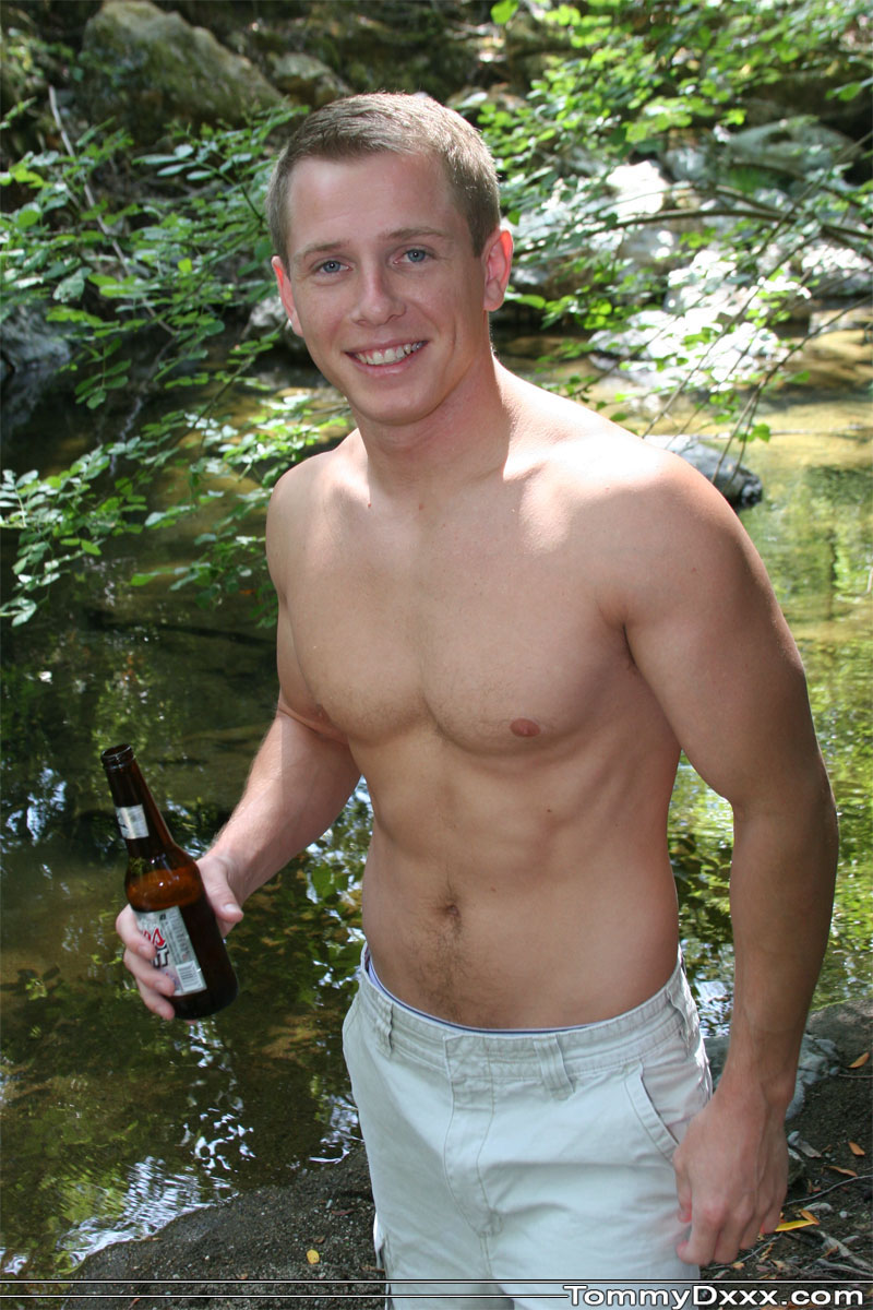 Muscled Blond Guy Jerking & Spreading Legs Outdoor  
