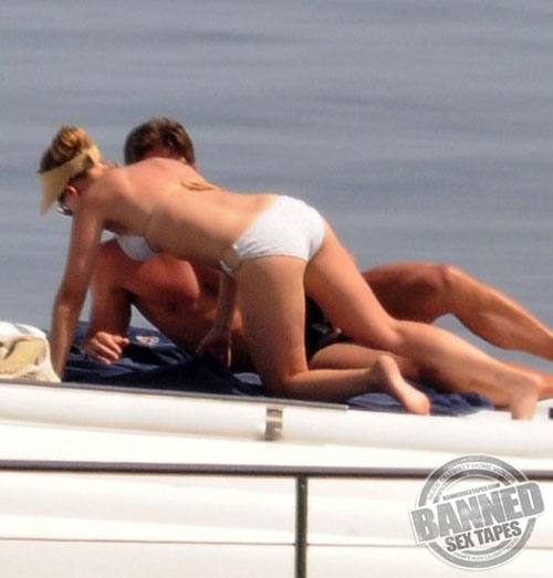 Celebrity Scarlett Johansson Sunbathing In Bikini On A Yacht...