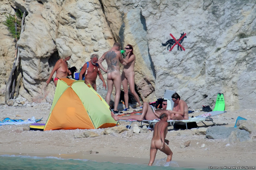 Real Naturist Families Spend Their Nude Vacations In Naked Beaches Around The Europe Lots